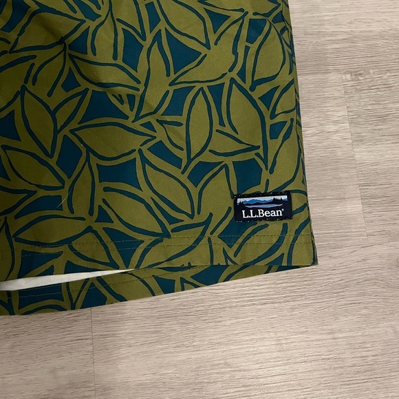 L.L. Bean Swim Trunks 7’ - Picture 2 of 6